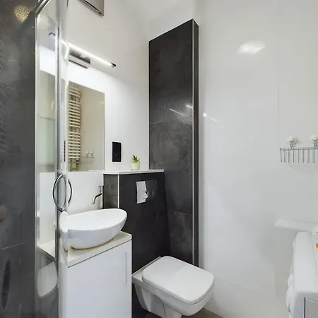 Beautiful Perfect For Remote Work By Renters *