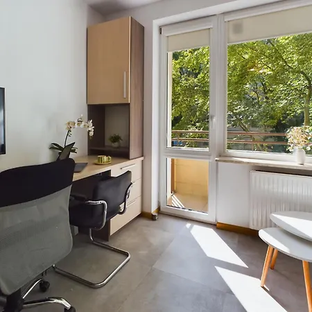 Beautiful Perfect For Remote Work By Renters Warsaw